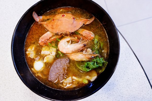 ▲台南 鲨嗑海鲜锅物 。（图／Sean提供）