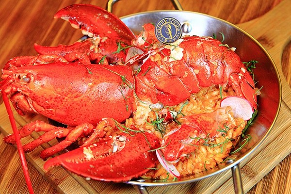 台北市 龙波斯特 龙虾三明治 / 龙虾堡 -南京龙江店 Lobster.foods。(图/Upssmile萍子提供)