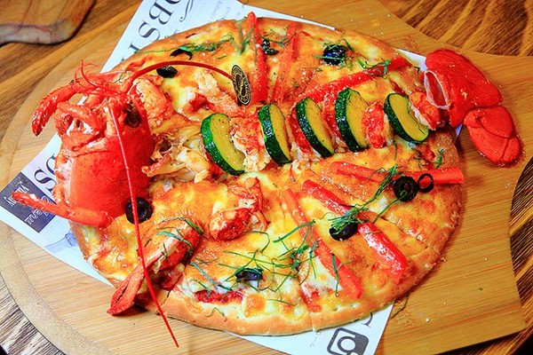 台北市 龙波斯特 龙虾三明治 / 龙虾堡 -南京龙江店 Lobster.foods。(图/Upssmile萍子提供)