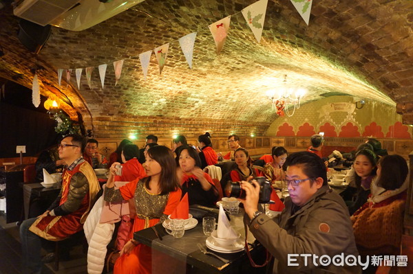 ▲英国伦敦中世纪宴会主题餐厅The Medieval Banquet。(图/记者赖文萱摄)