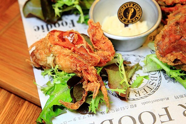 台北市 龙波斯特 龙虾三明治 / 龙虾堡 -南京龙江店 Lobster.foods。(图/Upssmile萍子提供)