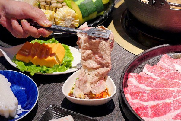 ▲台中悦上引锅物料理。（图／橘子狗爱吃糖提供）