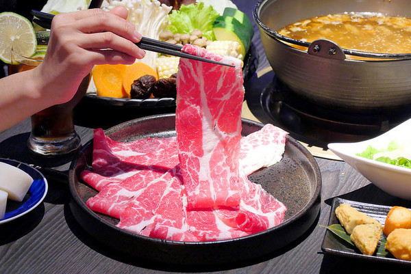 ▲台中悦上引锅物料理。（图／橘子狗爱吃糖提供）