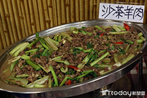 ▲喜涮涮羊肉炉餐点。(图/记者华少甫摄)