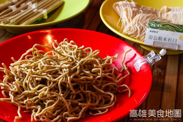 ▲高雄大统百货美食-原生园汆烫锅 。（图／高雄美食地图提供）