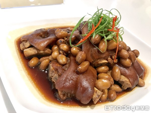▲华膳空厨2018年菜曝光。(图/记者赖文萱摄)