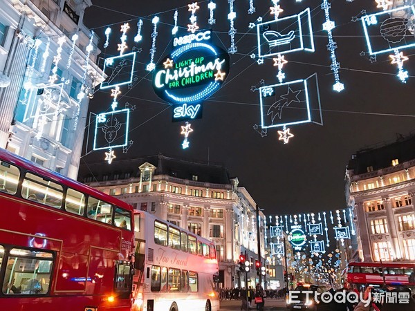 ▲英国伦敦著名购物景点牛津街Oxford Street。(图/记者赖文萱摄)