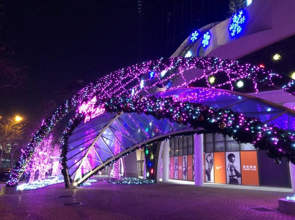 ▲新竹竹北f?尘?炒舐ヰlaza 6+广场。(图/翻摄自f?尘?炒舐シ鬯孔ㄒ常? width=