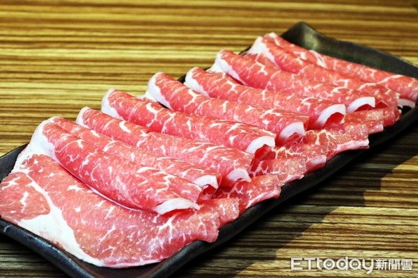 ▲武之牛炭烤牛排馆餐点。（图／记者华少甫摄）