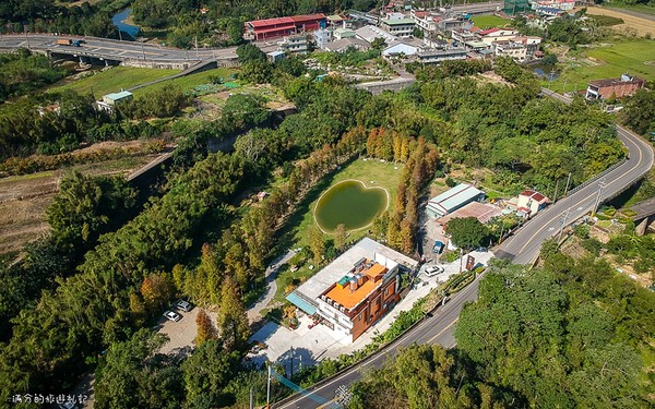 ▲新竹关西大乐之野景观餐厅赏落羽松。(图/满分的旅游札记提供)