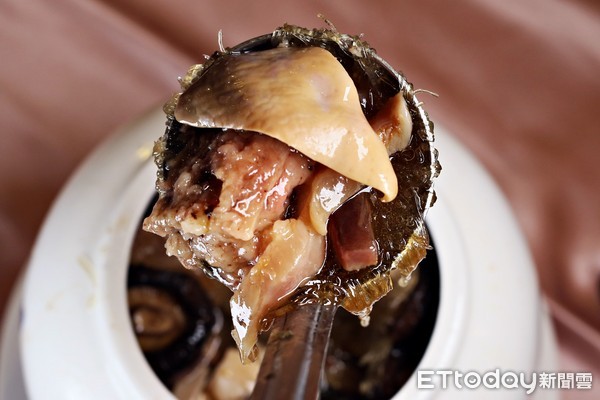 ▲金狮楼年菜餐点。（图／记者华少甫摄）