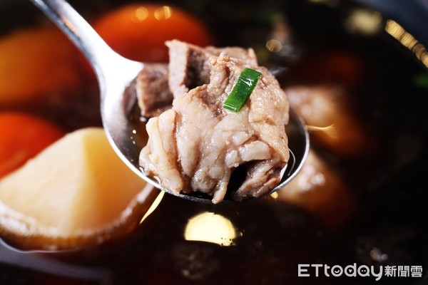 ▲武之牛炭烤牛排馆餐点。（图／记者华少甫摄）