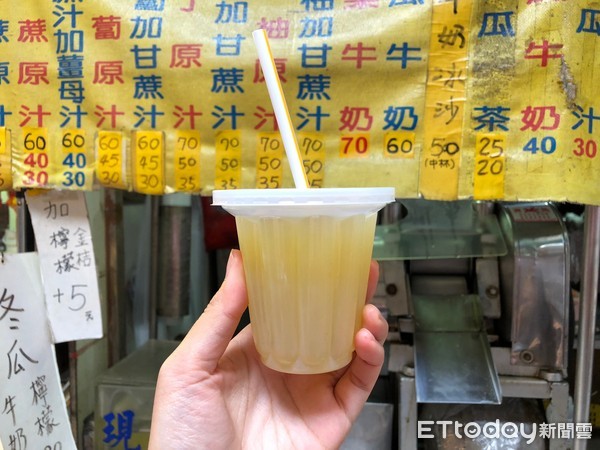 ▲板桥黄石市场铜板小吃。(图/记者于佳云摄)
