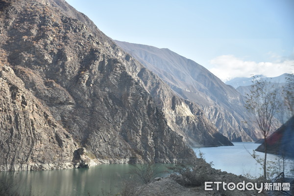 四川达古冰山景区。(图/记者黄琬茹摄)
