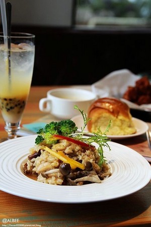 台南 圈子 Brunch.Coffee 台南公园店。（图／爱比妞提供）