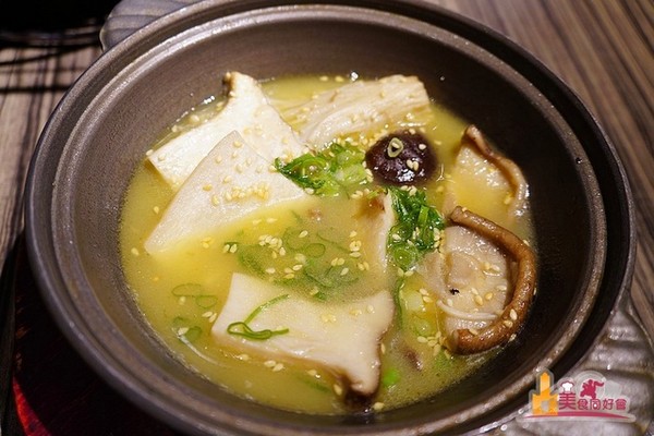 烧肉ショジョ Yakiniku SHOJO 高雄形象概念店。(图/影子提供)