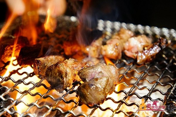 烧肉ショジョ Yakiniku SHOJO 高雄形象概念店。(图/影子提供)