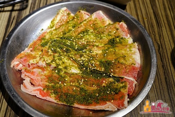 烧肉ショジョ Yakiniku SHOJO 高雄形象概念店。(图/影子提供)