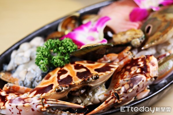 ▲三色堇火锅餐点。(图/记者华少甫摄)