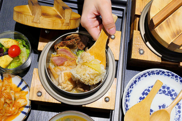▲两千金釜烧饭锅物。(图/橘子狗爱吃糖提供)