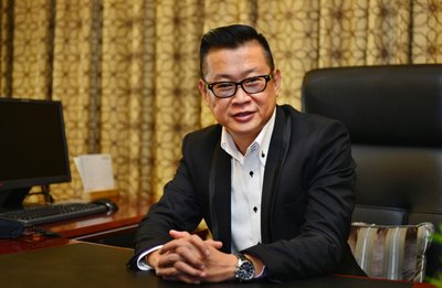 三亚唐拉雅秀酒店总经理梁耕耀
