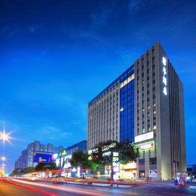 杭州汇和君亭酒店夜景